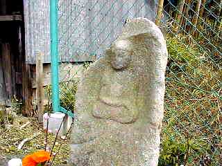 ��P�u���i����ɗl�j�A�����ɓ��ԒˌÕ��̕����������Ă���