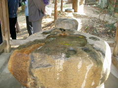 �S�Ð_�Ђ̂��ڂݐ΁i�萅�΁j